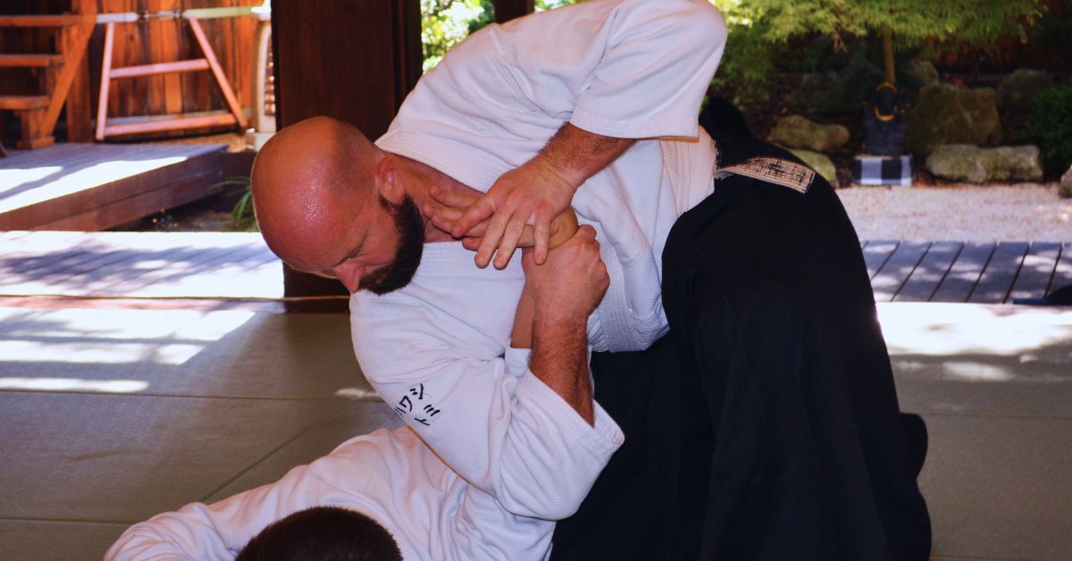 Aikido technika gyakorlása stabil testtartással a Tada Ima Aikido Dojoban